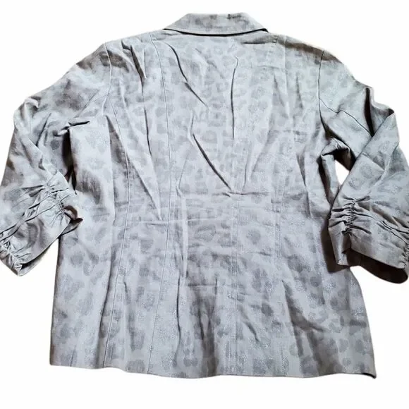 Chico's Kareleen Metallic Leopard Ruched Jacket - Picture 4 of 9